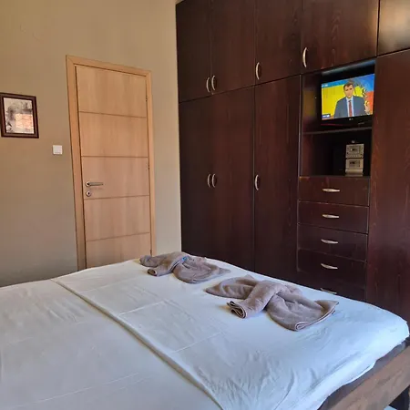 Alexandros Apartamento Cavala