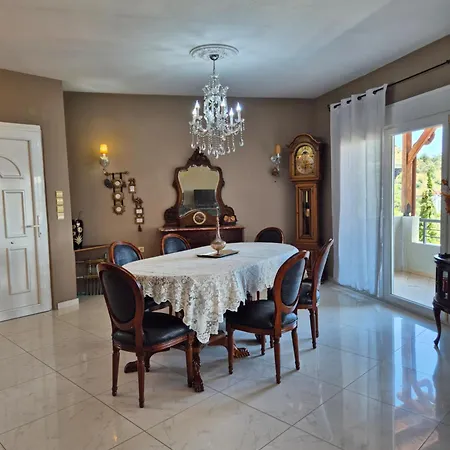 Alexandros Apartamento
